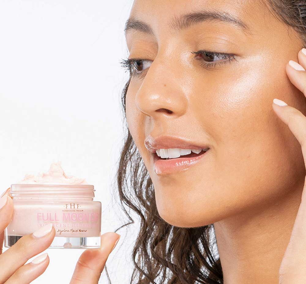 Full Moon Dip® Illumination Mousse with Retinol + Peptides